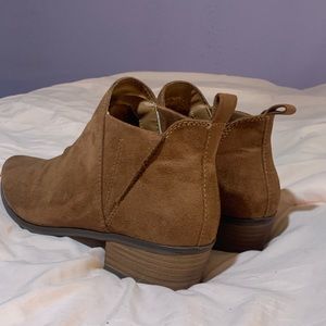 American Eagle Booties